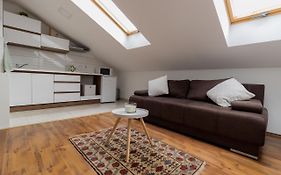 Hill Apartman - Maksimir Rebro
